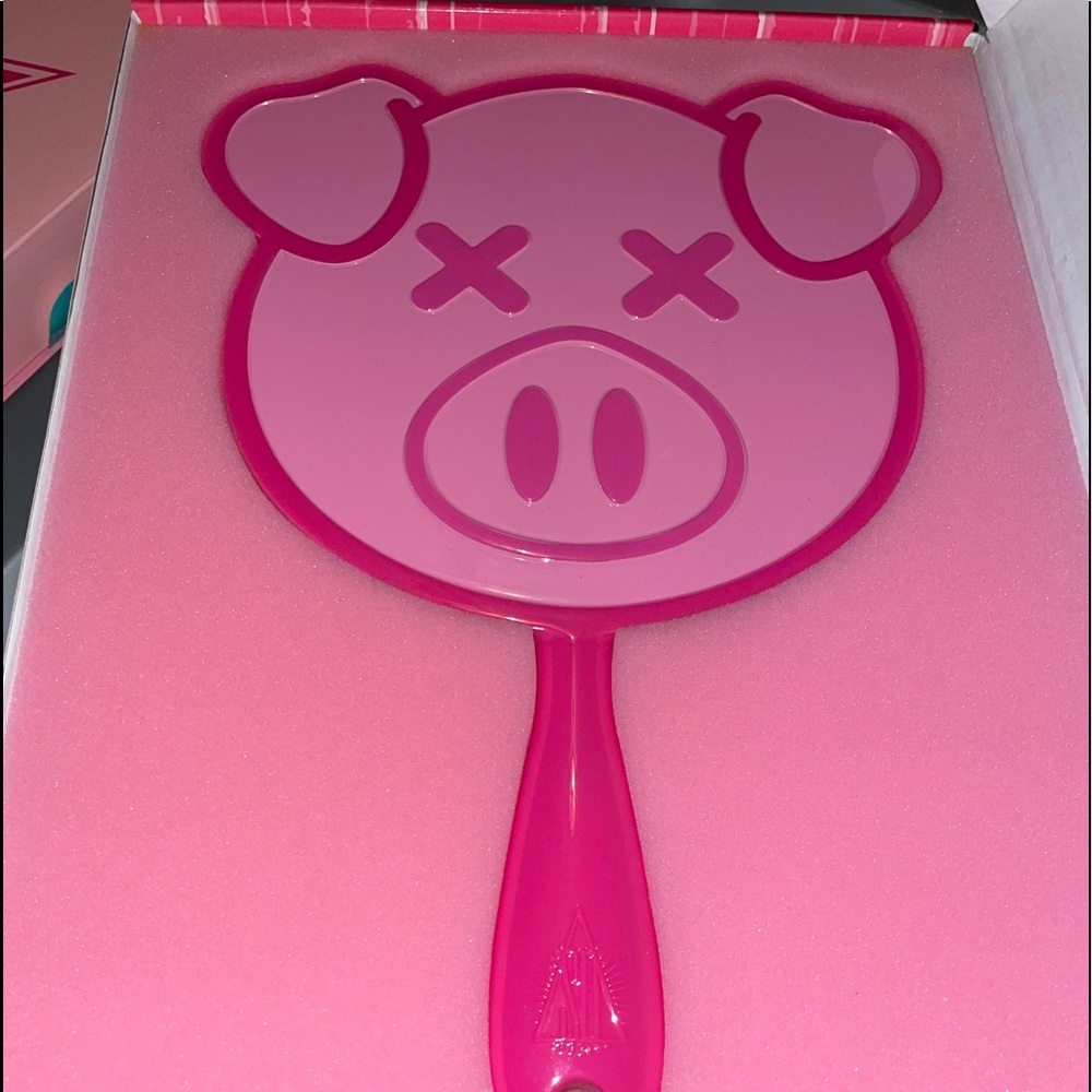 Pink Pig Jeffree Star x Shane Dawson Mirror